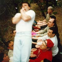 fall.jpg (10149 bytes)